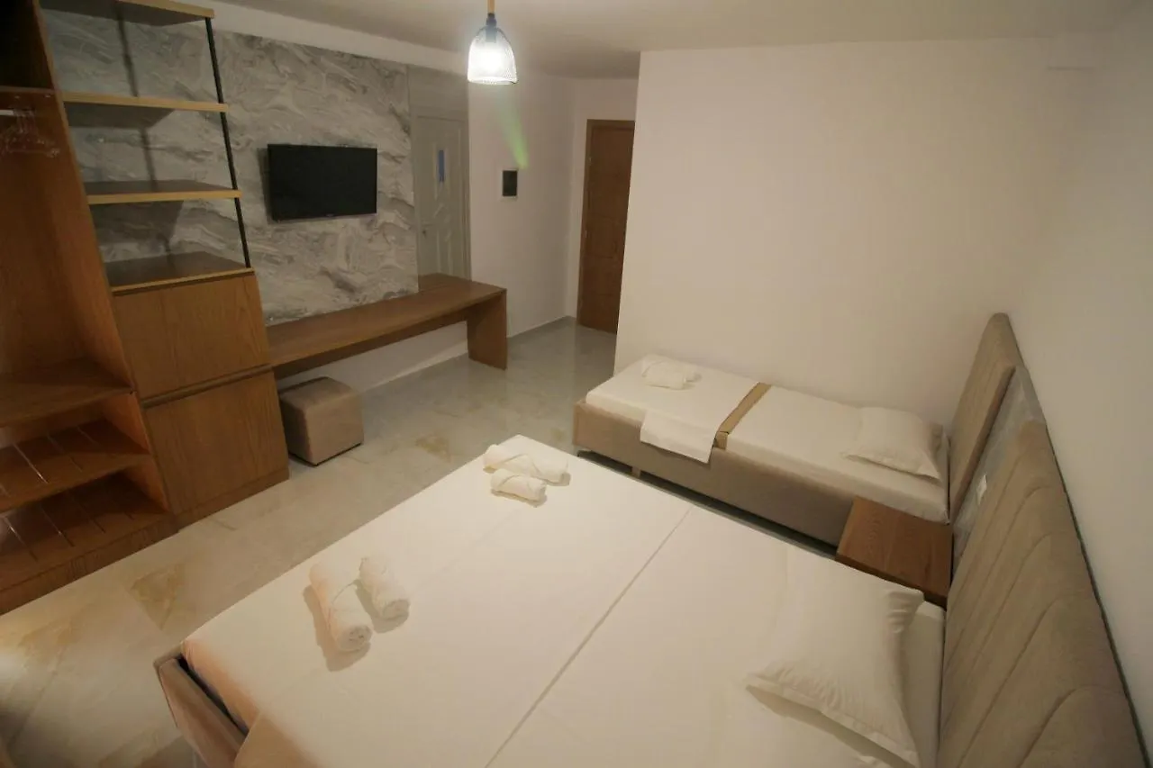 Hotel Four Islands Ksamil 3*,  Albania
