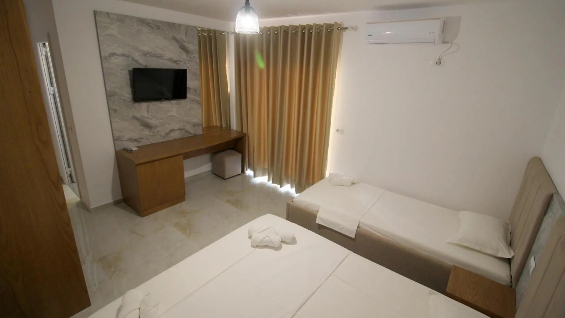 Hotel Four Islands Ksamil